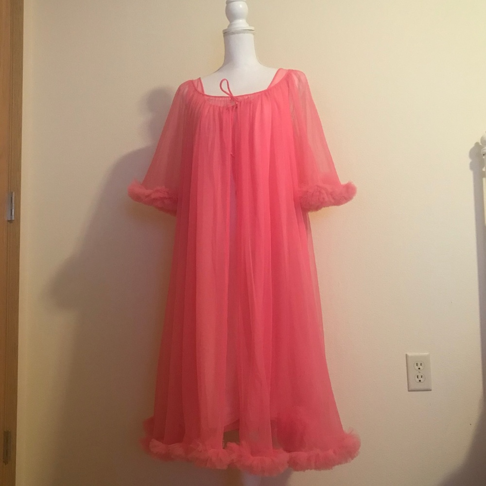 TrueVintage Hot Pink Nightgown + Peignoir Large